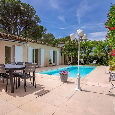 Vakantiehuis Villa Esterelle Elegance Vue Golf Piscine *