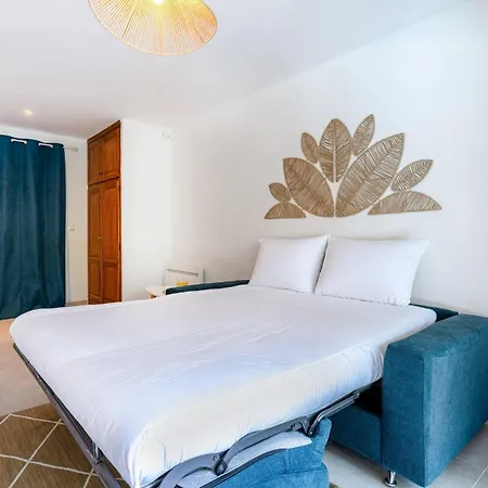 Vakantiehuis Villa Esterelle Elegance Vue Golf Piscine Saint-Raphaël